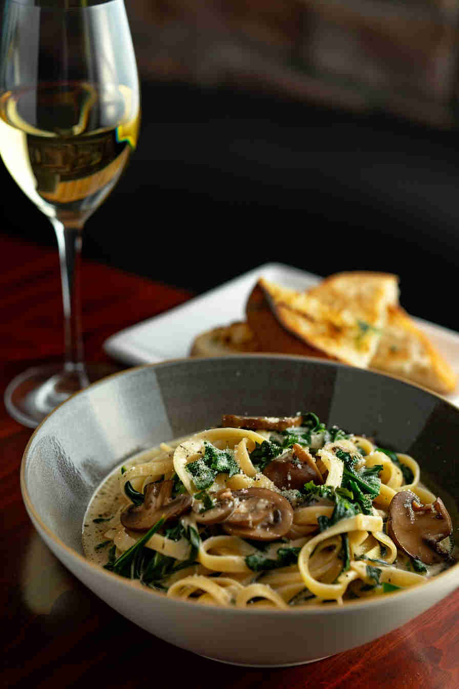 Creamy Mushroom and Spinach Pasta
